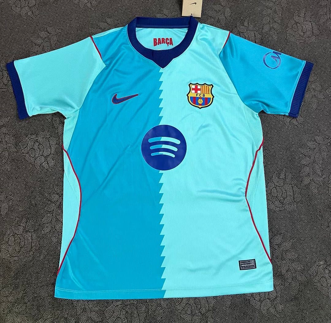 قميص برشلونة 2026/27 الثالث